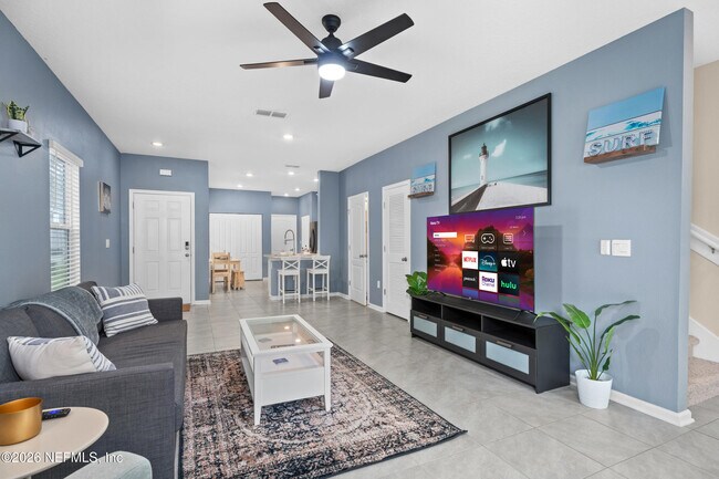 Foto del edificio - 237 Aralia Ln