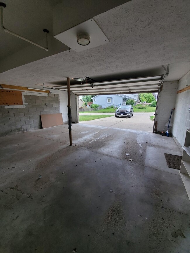 Photo - 7955 Vernon Ave House