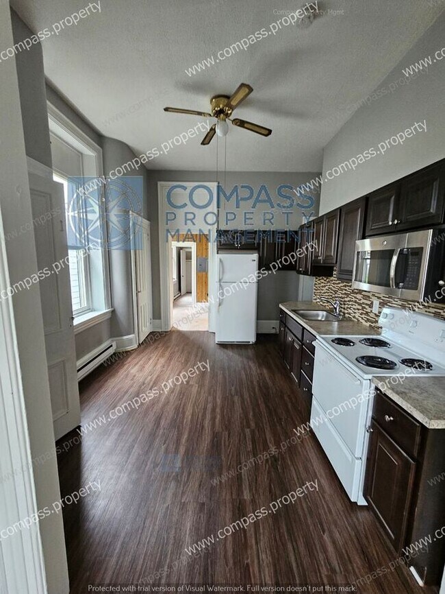 Building Photo - $1025 - 1 Bed, 1 Bath - Christiana
