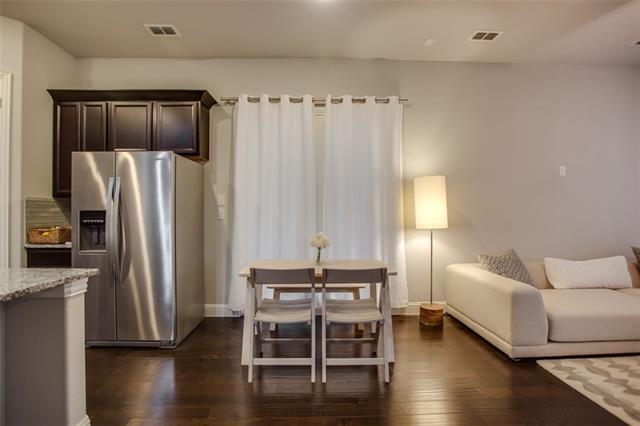 Foto del edificio - 612 Club Dr