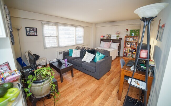 Foto del edificio - 2909 N Sheridan Rd