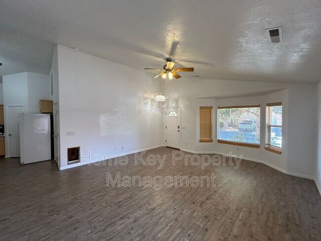 Foto del edificio - 2405 S 770 W