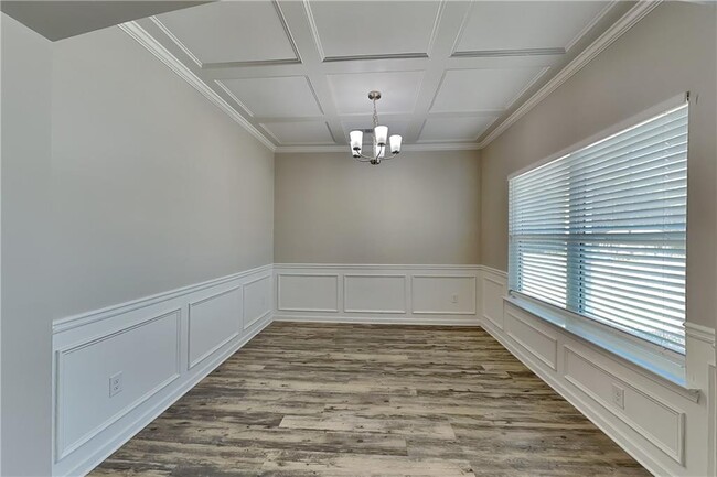 Building Photo - 12 Ashbridge Ln