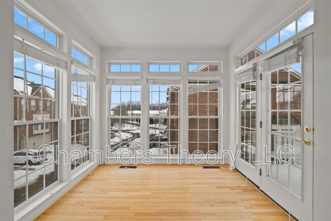 Building Photo - 8453 Kirby Lionsdale Dr