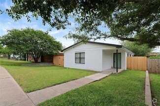 Building Photo - 5729 Pinon Vista Dr