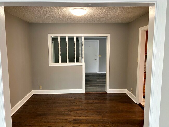 Building Photo - 2307 Andrew Jackson Way NE