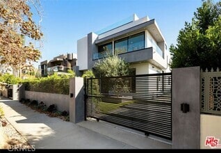 Building Photo - 6430 Drexel Ave