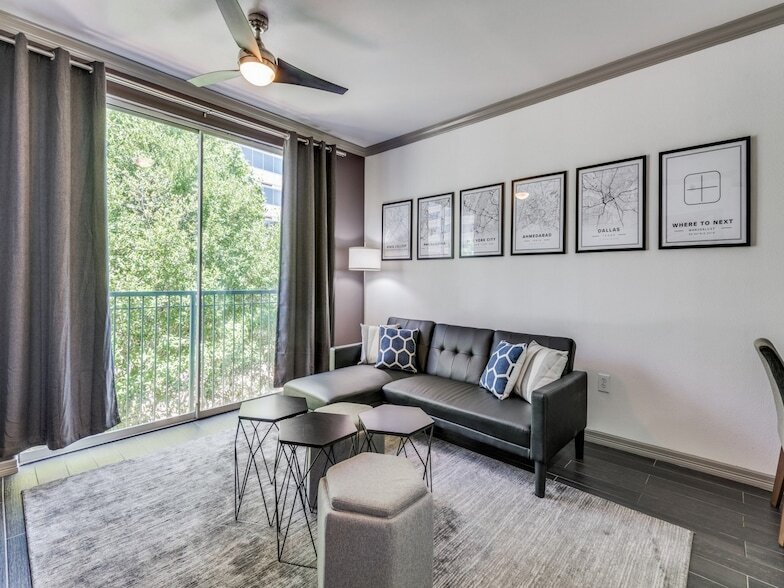 Foto principal - 330 Las Colinas Blvd E