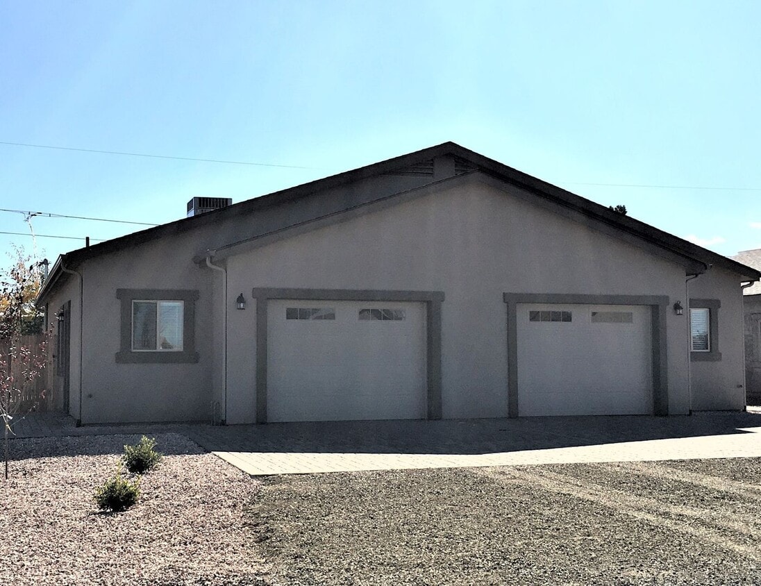 Primary Photo - 8715 E. Spouse Dr.