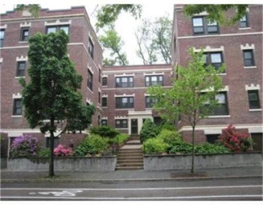 Foto del edificio - 588 Washington St