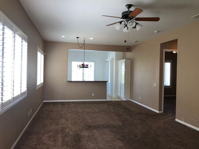 Building Photo - 2Bedroom 2Bathroom Home in the 55+ community!