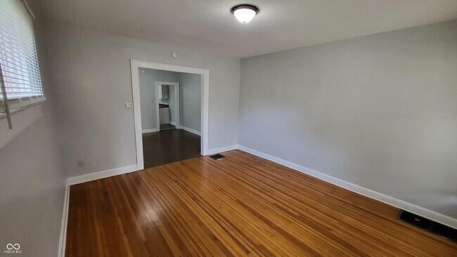 Foto del edificio - 5216 E Walnut St