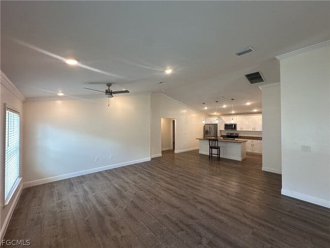 Building Photo - 136 Francis Ave