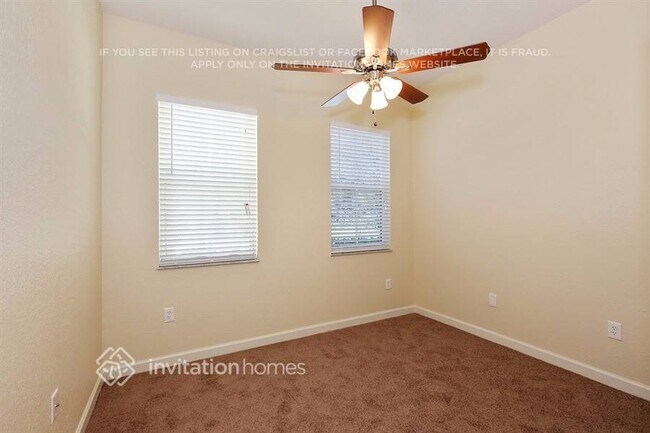 Foto del edificio - 18273 NW 89th Ave