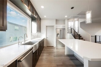 Building Photo - 8081 Misty Canyon Ave