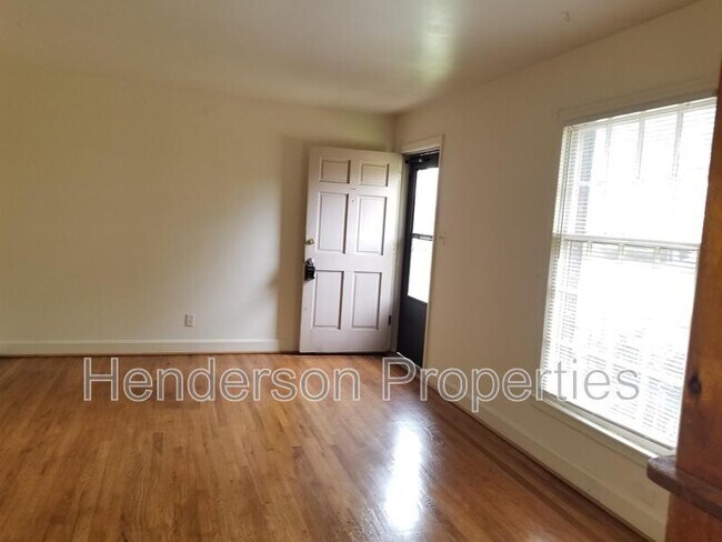Foto del edificio - 2923 Amity Garden Ct