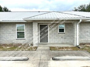 Building Photo - 10583 SE 67 Ct