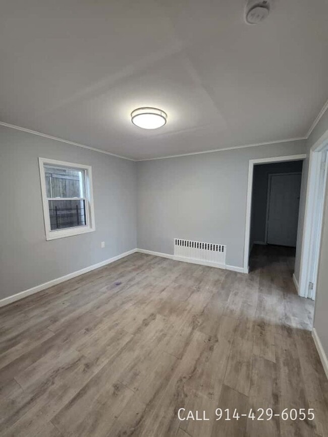 Foto del edificio - 176 Webster Ave