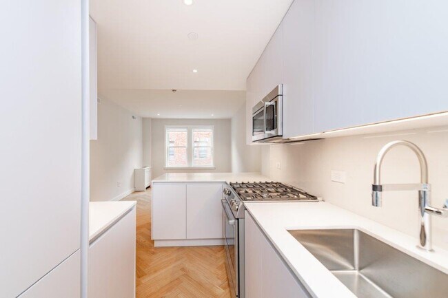 Foto del edificio - 30 Frost St