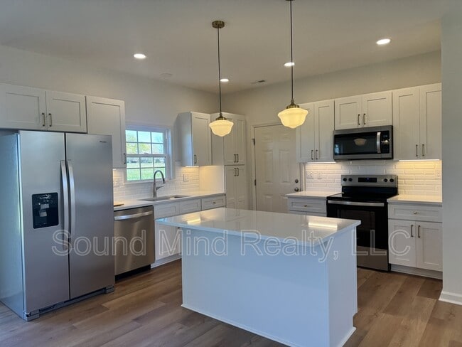 Foto del edificio - 204 Landmark Dr