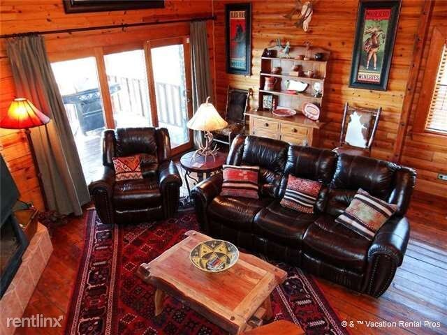 Building Photo - 308 Valley View Dr