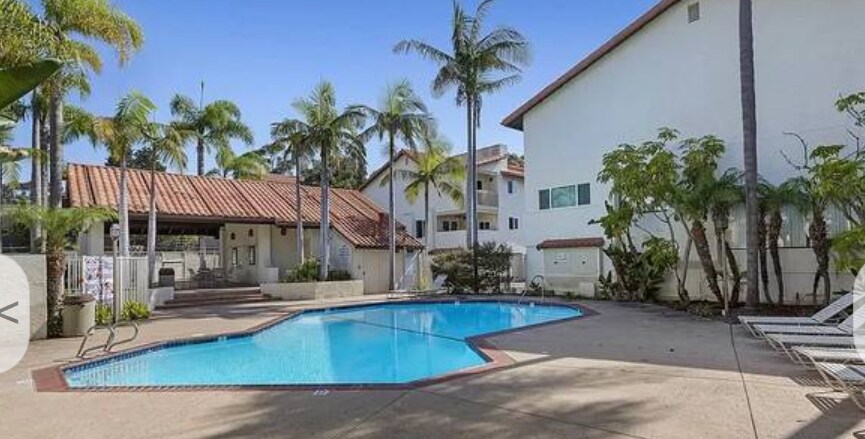 Foto principal - 3926 La Jolla Village Dr