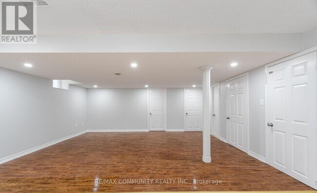 Building Photo - 53 Hoyle Dr