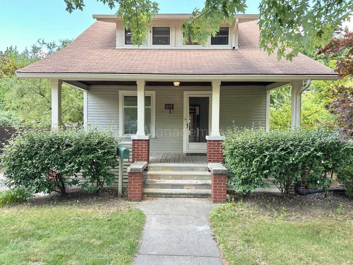 Foto principal - Craftsman Style, Modern Amenities Steps fr...
