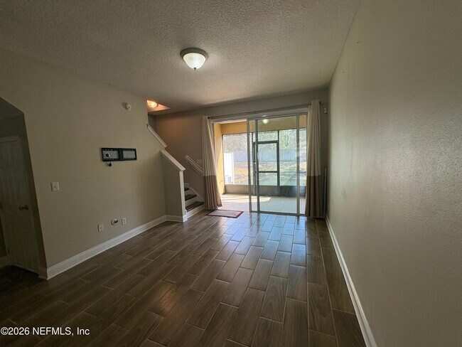 Foto del edificio - 12289 Black Walnut Ct