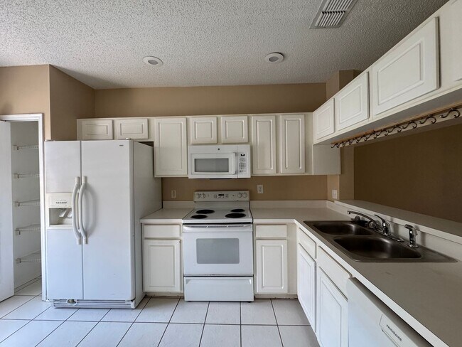 Building Photo - 1309 Costa Mesa Dr