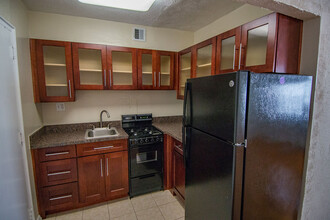 Capital Plaza Apartments photo'