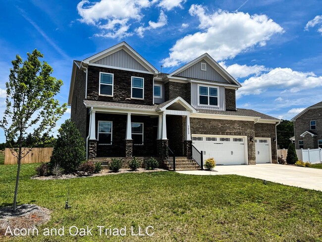 Building Photo - 4 br, 3.5 bath House - 7920 Northwest Mead...