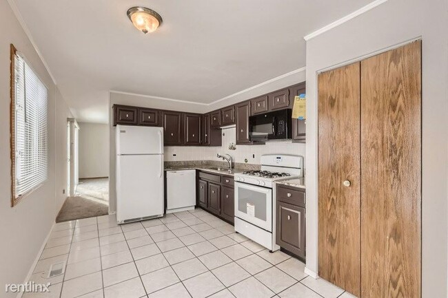Building Photo - 4 br, 2 bath House - 6701 Foxtree Ave