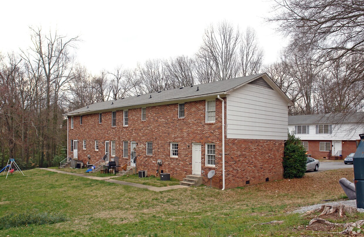 Building Photo - 112 S 2nd St
