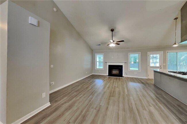 Foto del edificio - 111 Meadowview Ln