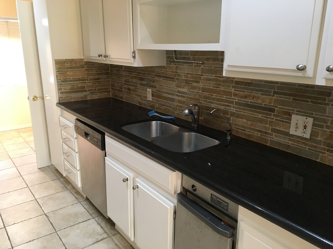 Cocina - 1882 Pandora Ave