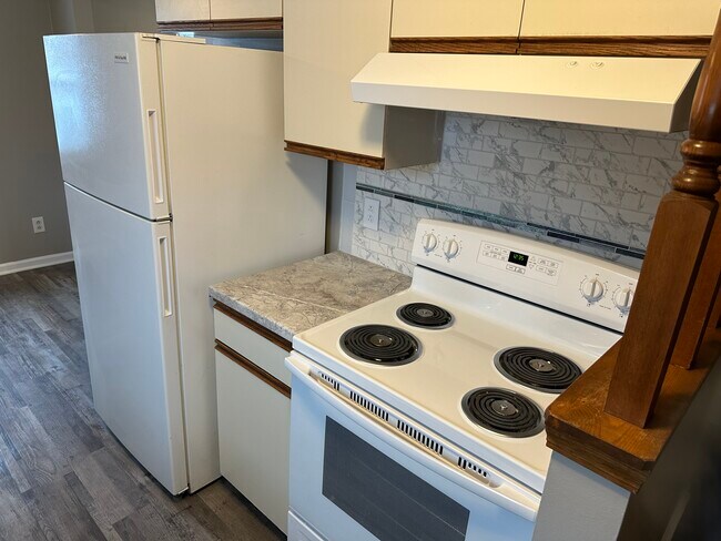 Foto del edificio - 2718 Alder Creek Dr S