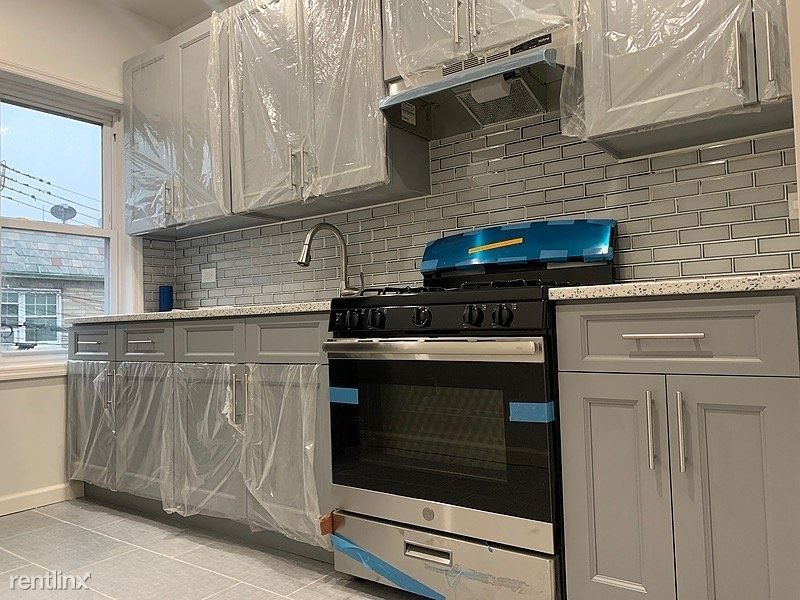 Foto principal - 95-04 Woodhaven Ct