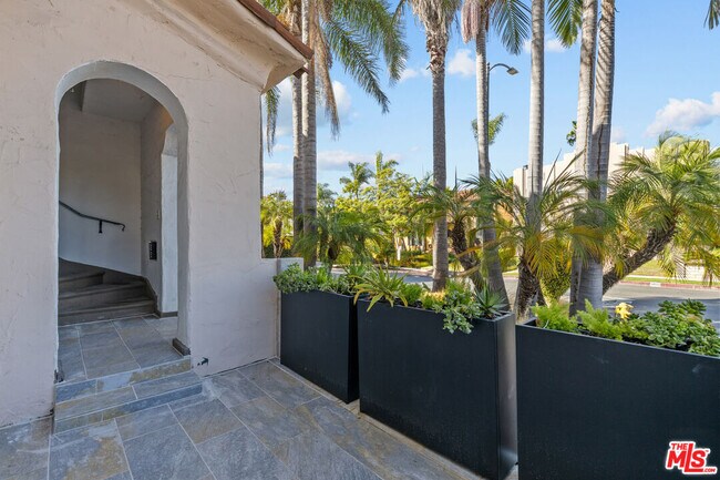 Foto del edificio - 8000 4th St
