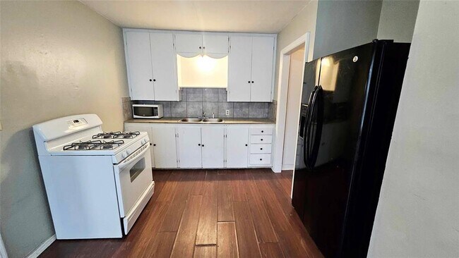 Foto del edificio - 1339 SW 26th St