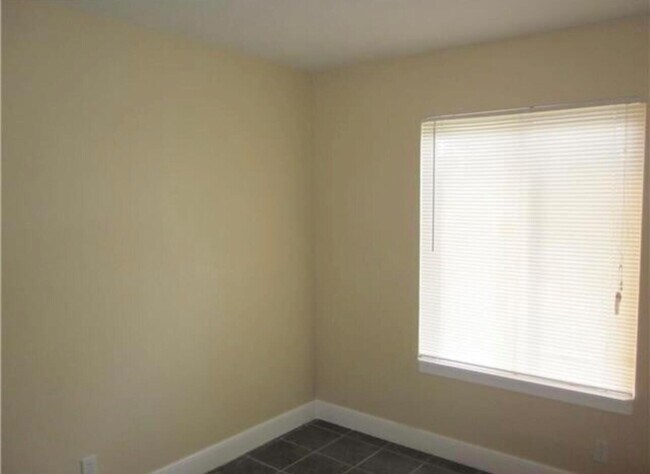 Foto del edificio - 4215 S 57th Ave