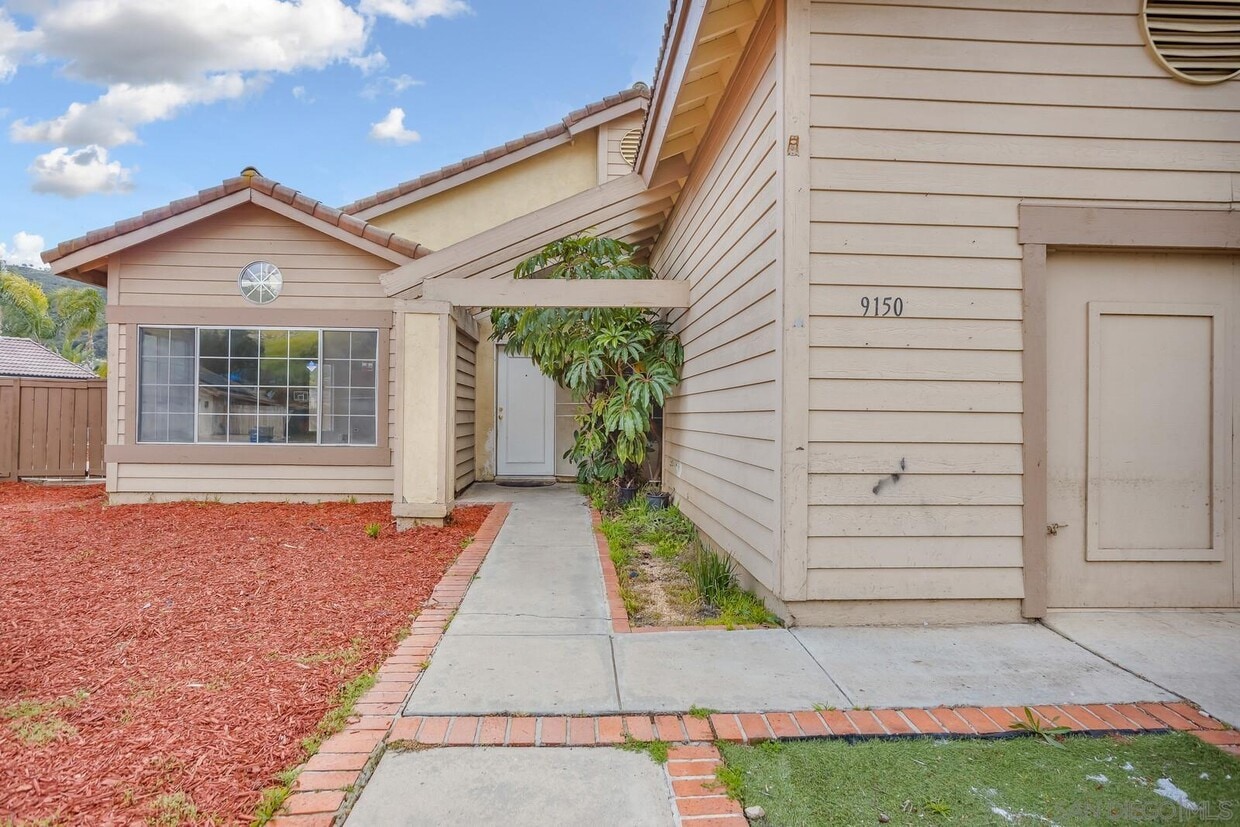 Primary Photo - 9150 Canyon Park Terrace