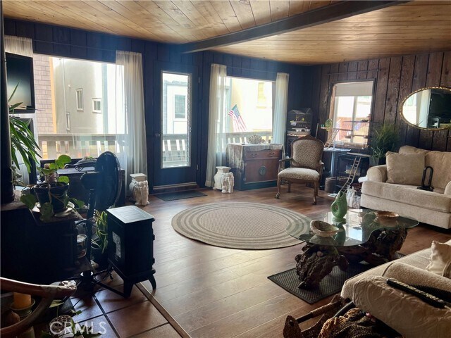 Foto del edificio - 58 Surfside Ave.