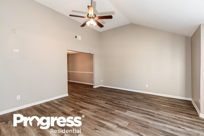 Foto del edificio - 2930 Ward Lake Way