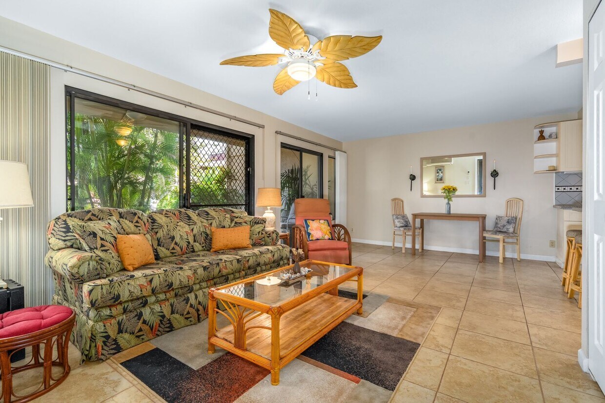 Primary Photo - Fully Furnished 2 Bed/1.5 Bath, Maui Garde...