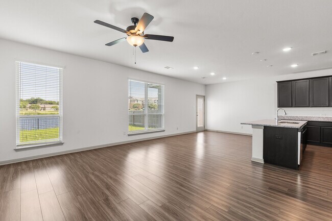 Foto del edificio - 1504 Elise Ave