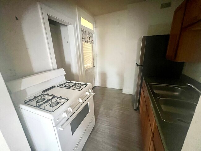 Building Photo - VB Valley Drive