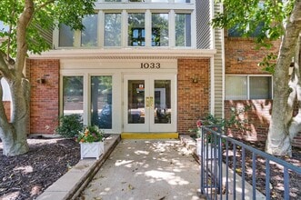 Building Photo - 1033 Wilton Royal Dr