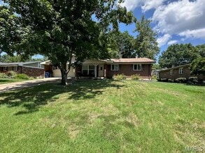 Building Photo - 1003 Mallow Dr