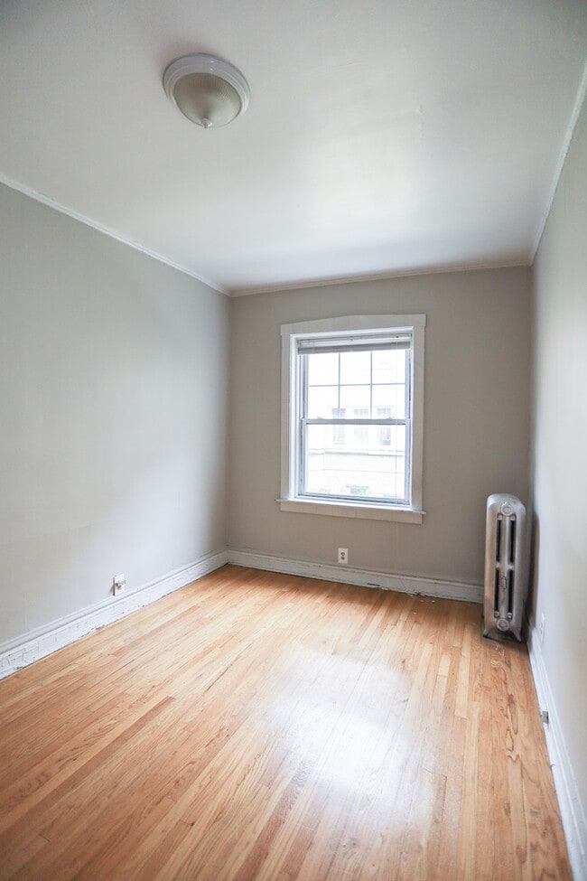 Foto del edificio - 2465 W Gunnison St